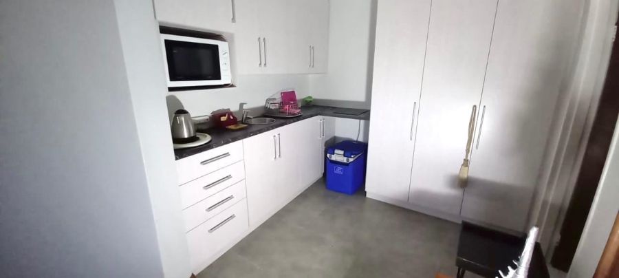 4 Bedroom Property for Sale in Jeffreys Bay Central Eastern Cape